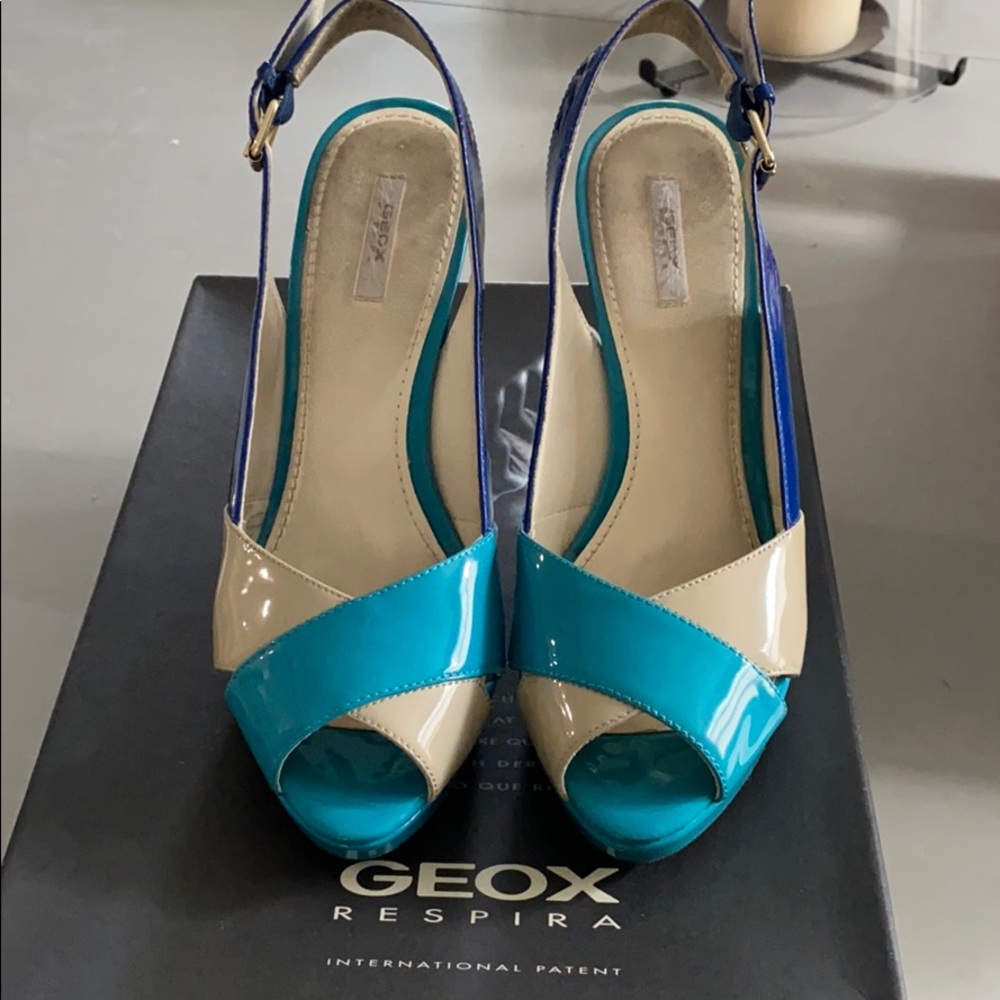 Geox women’s platform sling back size 6 1/2